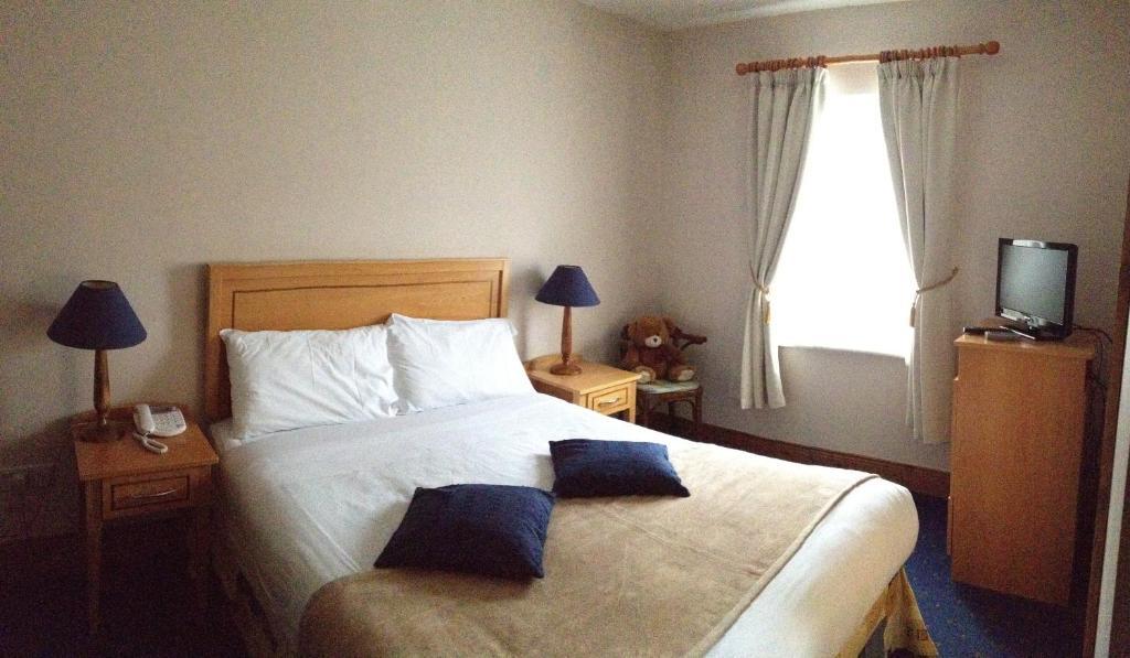 Virginia'S Guesthouse Kenmare Szoba fotó