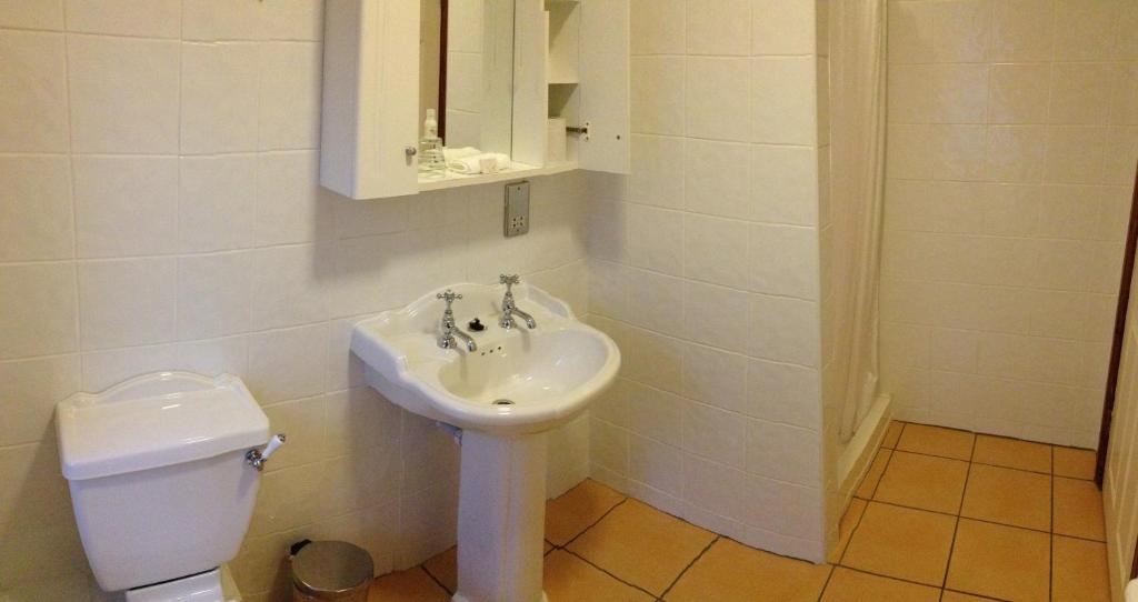 Virginia'S Guesthouse Kenmare Szoba fotó